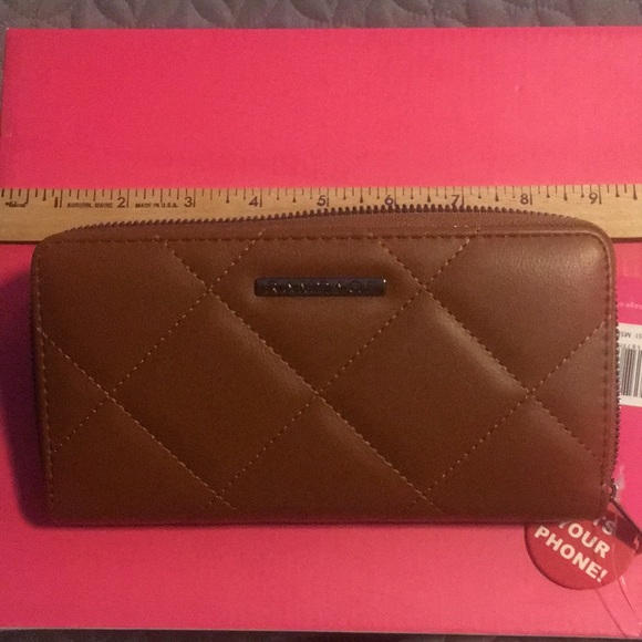 Rampage wallet- NWT- holds cell phone Reg $38 - Picture 2 of 6